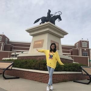 Meet your Posher, Ying